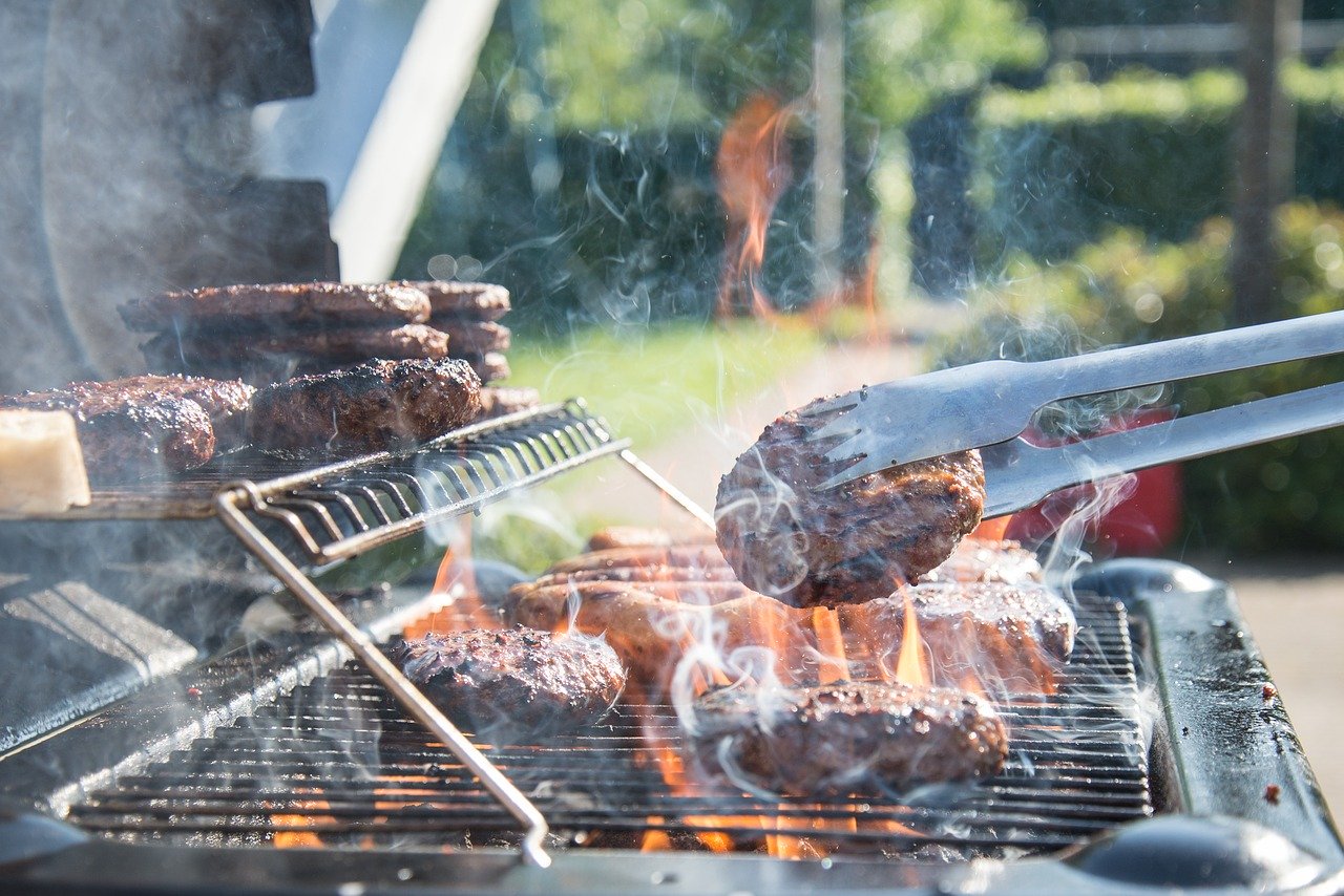 You are currently viewing Best Grilling Gadgets for a Backyard BBQ: Reviews 2020